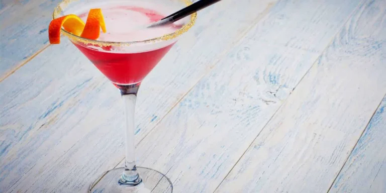 Cosmopolitan Comeback: Still Carrie-Approved?