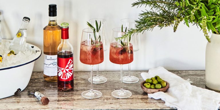 Signature Party Cocktails That Steal the Spotlight