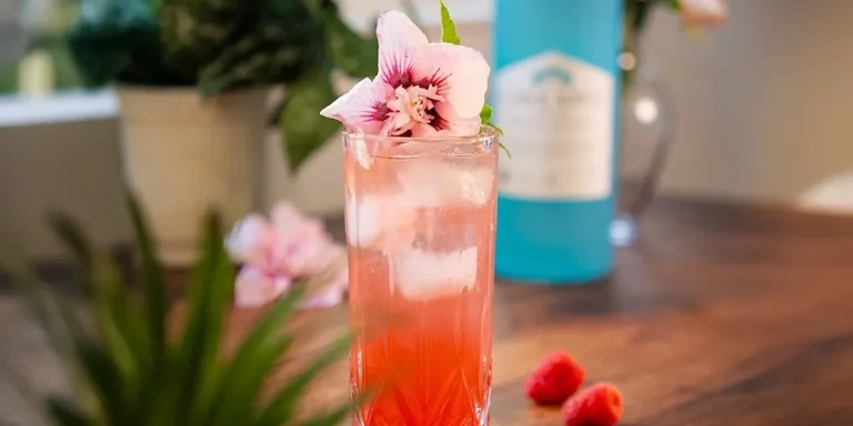 Cozy Fall Cocktails That Hug Your Soul